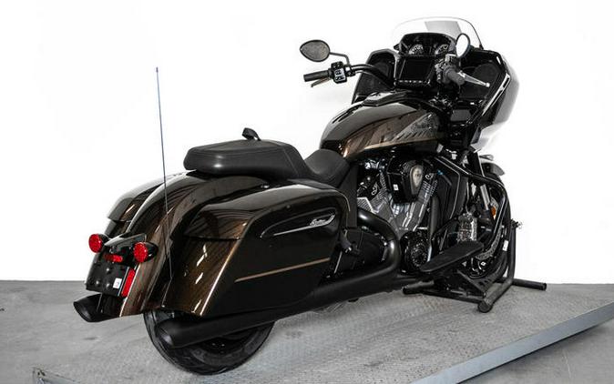 2024 Indian Motorcycle® Challenger® Dark Horse® Icon Smoky Quartz Metallic Pearl/Black Metallic