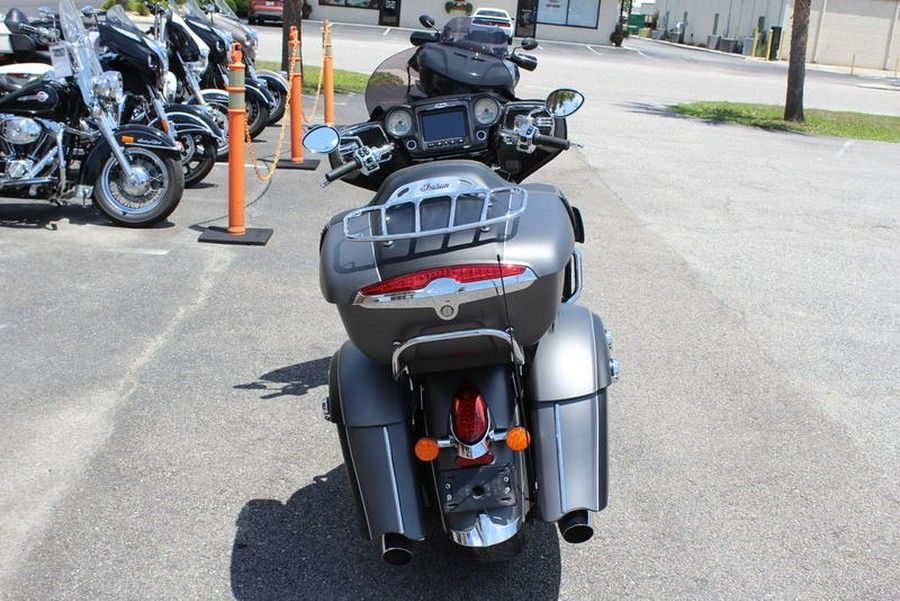 2019 Indian Motorcycle® Roadmaster® Steel Gray Smoke / Thunder Black Smoke