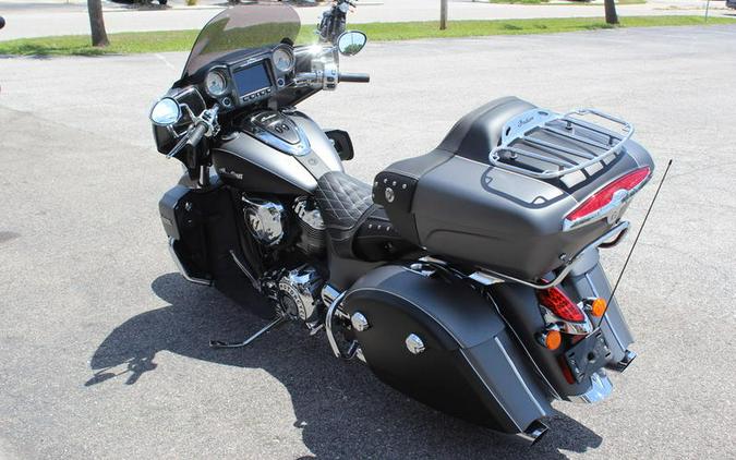 2019 Indian Motorcycle® Roadmaster® Steel Gray Smoke / Thunder Black Smoke