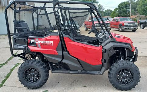 2023 Honda Pioneer 1000-5 Deluxe