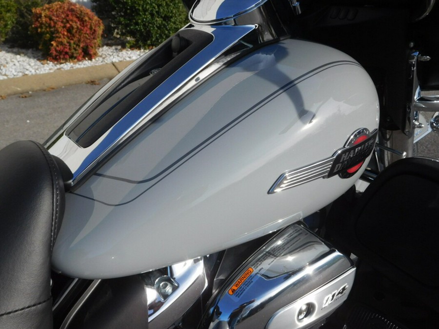 FLHTCUTG 2024 Tri Glide Ultra