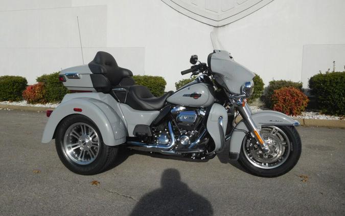 FLHTCUTG 2024 Tri Glide Ultra