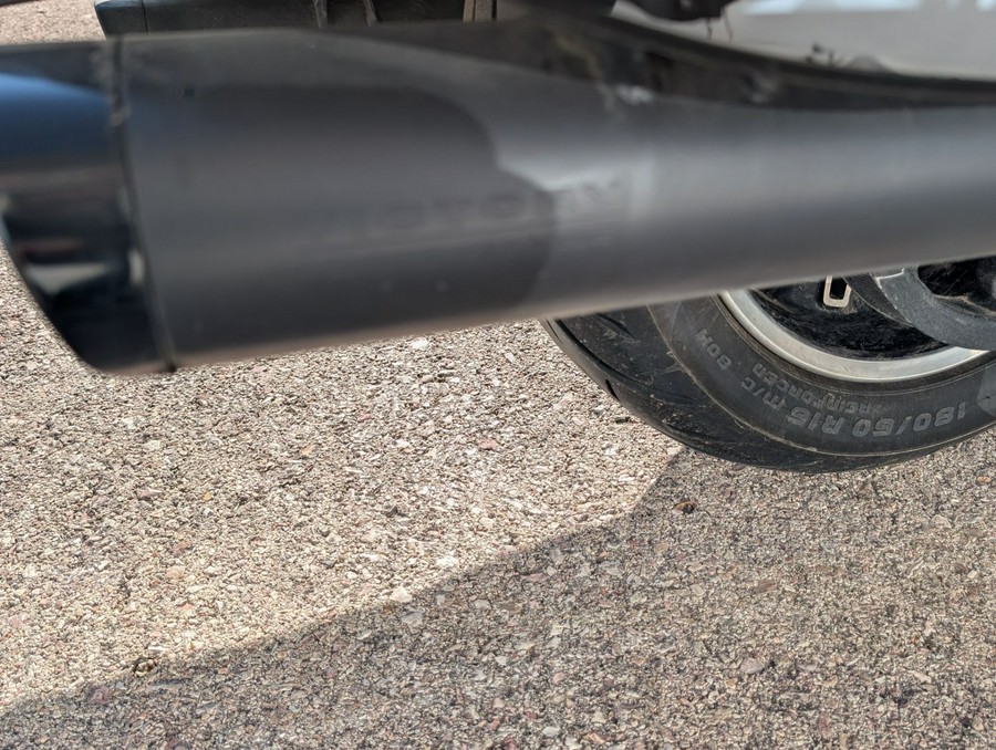 2014 Victory Cross Roads 8-Ball®