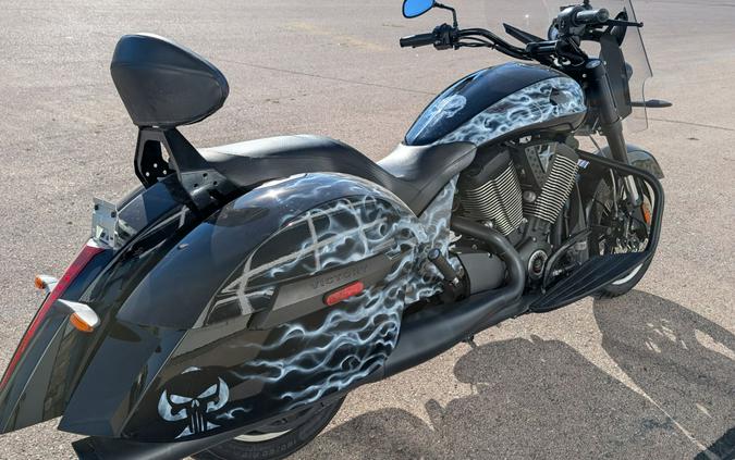 2014 Victory Cross Roads 8-Ball®