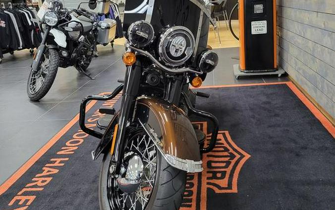 2019 Harley-Davidson® FLHCS - Heritage Classic 114