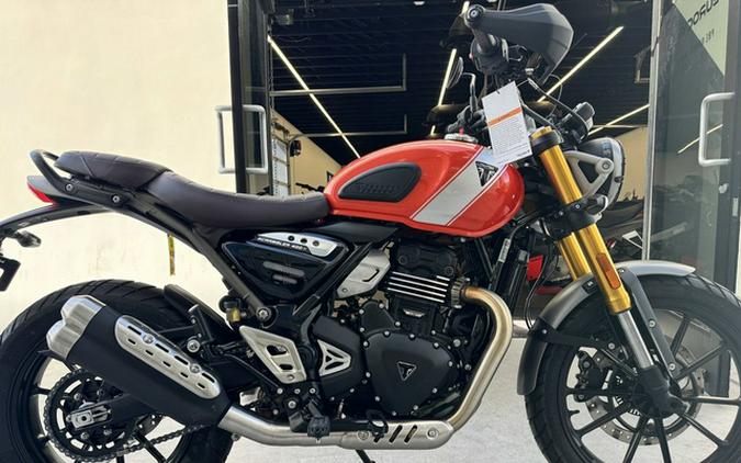 2026 Triumph Scrambler 400 X Baja OrangeAluminium