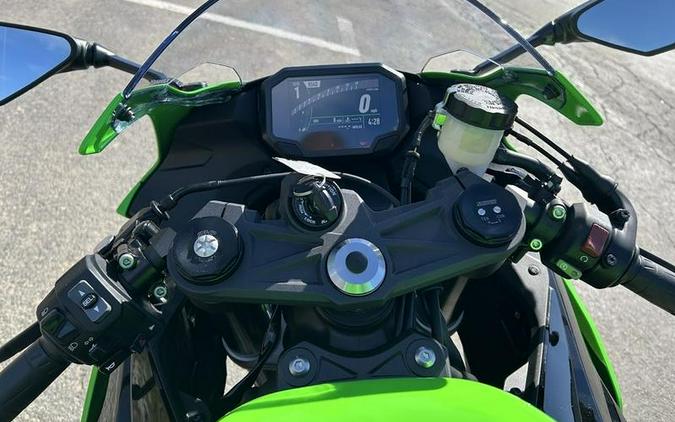 2025 Kawasaki Ninja® ZX™-6R KRT Edition