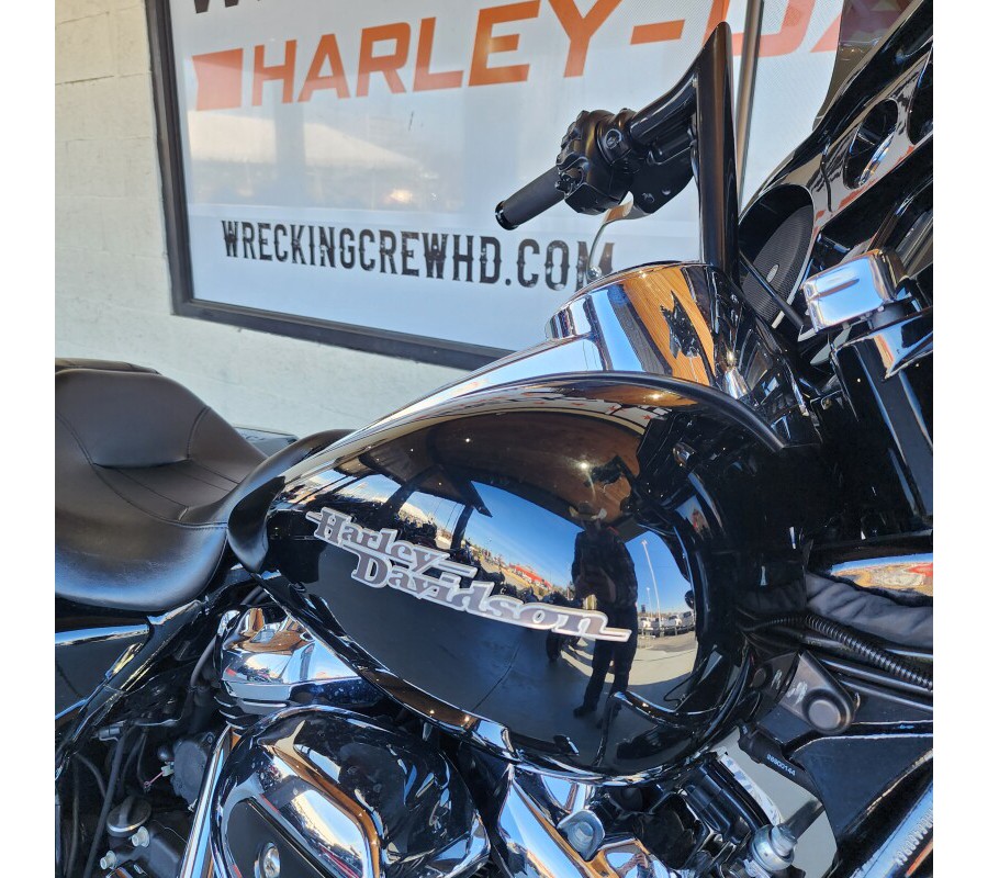 FLHXS 2017 Street Glide® Special