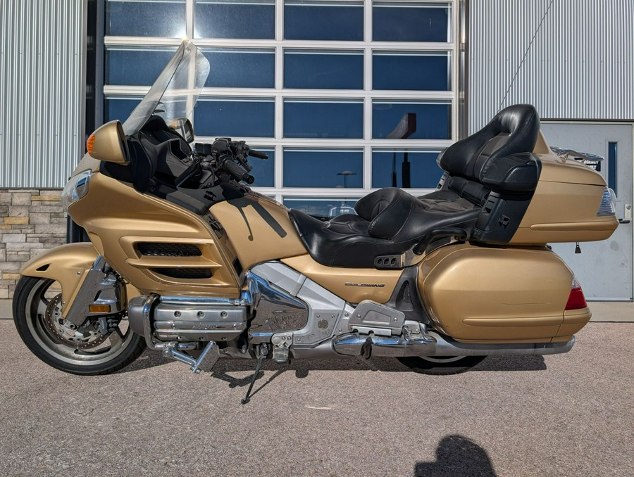 2006 Honda Gold Wing® Audio / Comfort / Navi