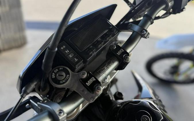 2018 Suzuki DR-Z400SM