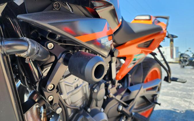 2022 KTM 890 Duke GP