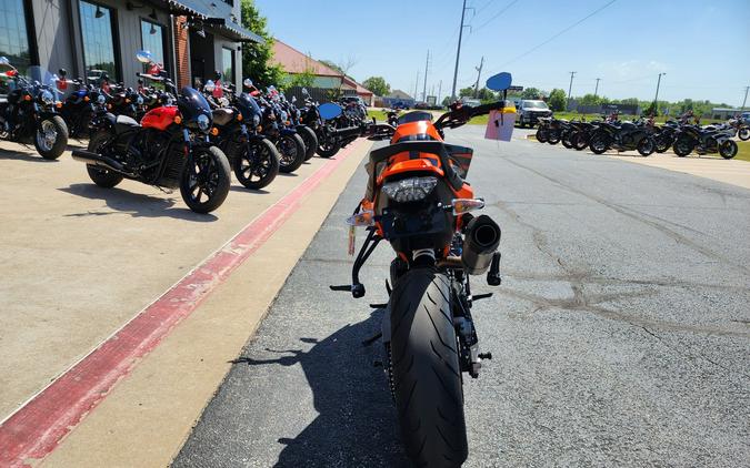 2022 KTM 890 Duke GP