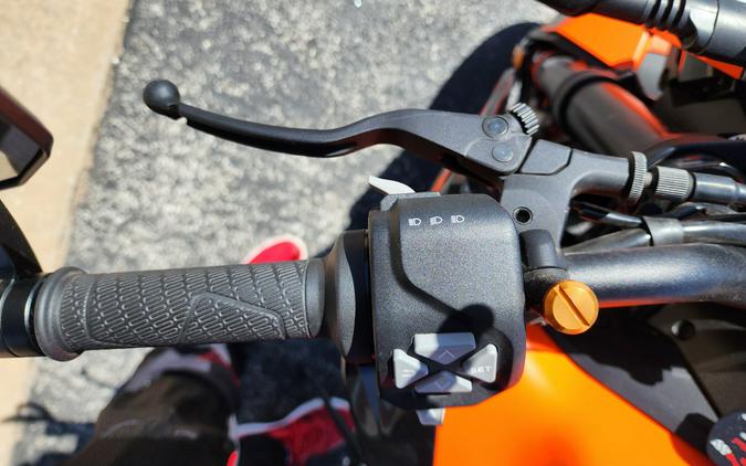 2022 KTM 890 Duke GP