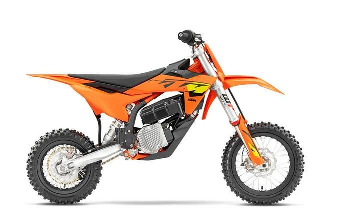 2027 GASGAS MC-E 5