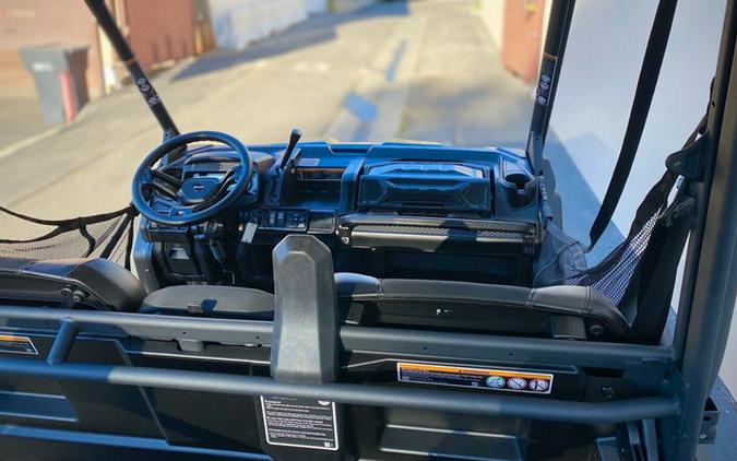 2025 Can-Am Defender MAX Lone Star HD10