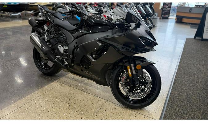 2026 NINJA ZX-10R - Kawasaki