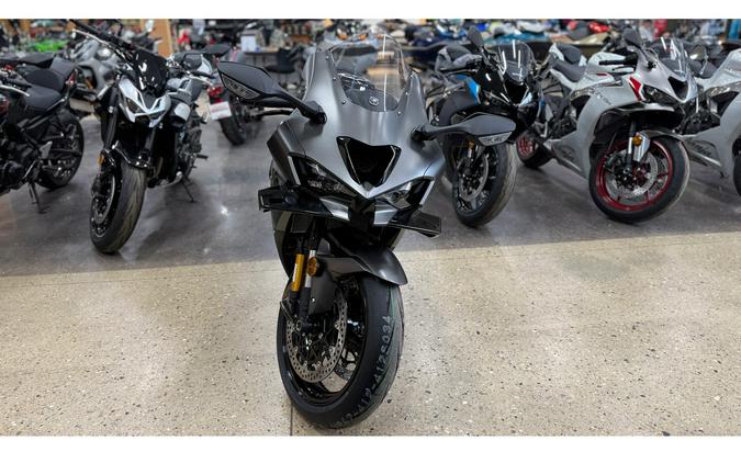 2026 NINJA ZX-10R - Kawasaki
