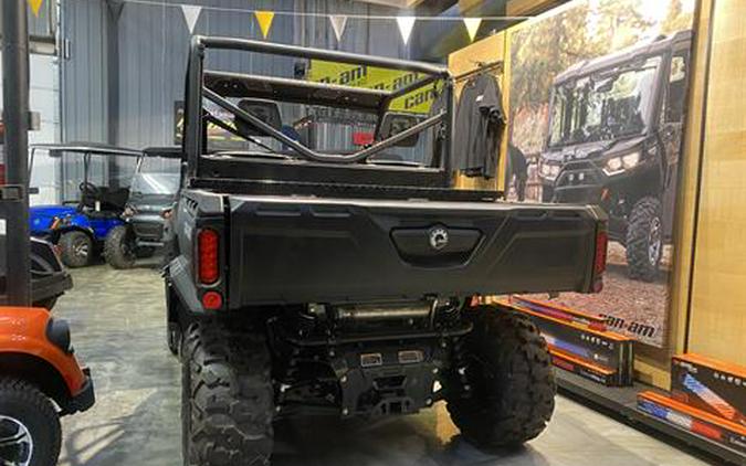 2025 Can-Am Defender DPS HD9