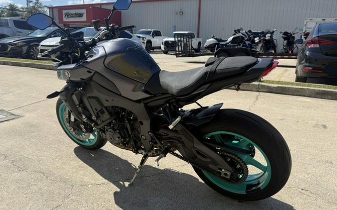 2024 Yamaha MT 10