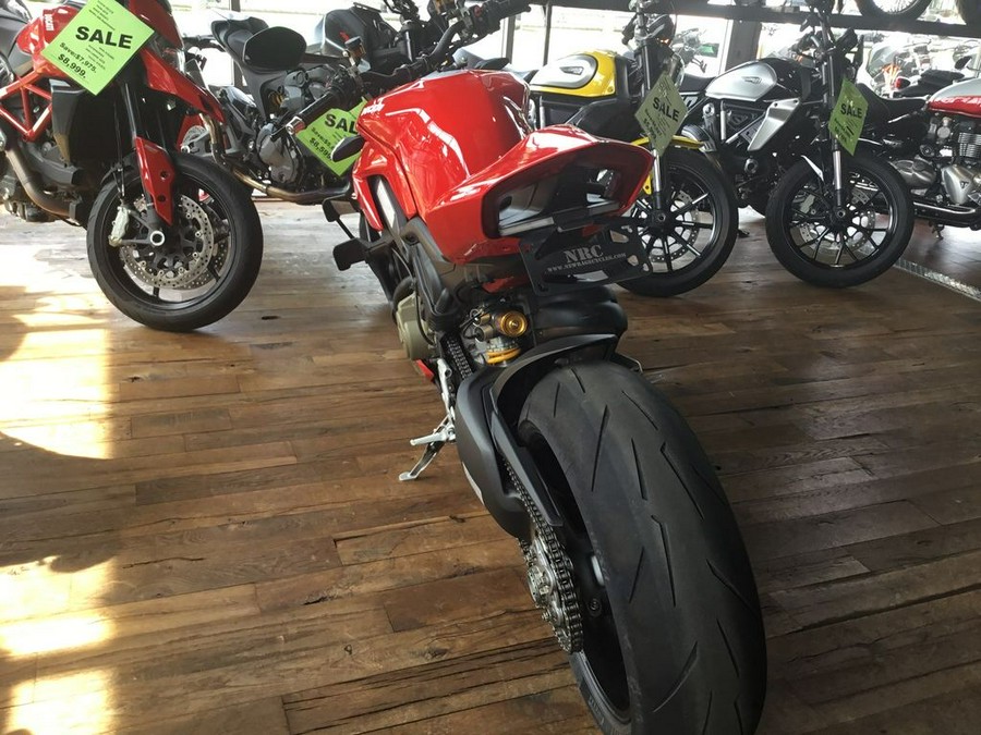 2022 Ducati Streetfighter V4 S Ducati Red