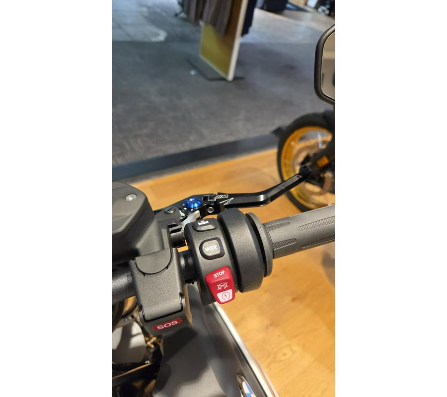 2026 BMW Motorrad S 1000 R | $750 Cash Rebate
