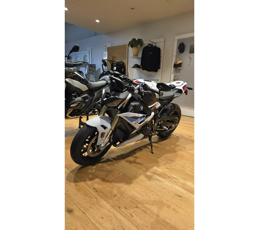 2026 BMW Motorrad S 1000 R | $750 Cash Rebate