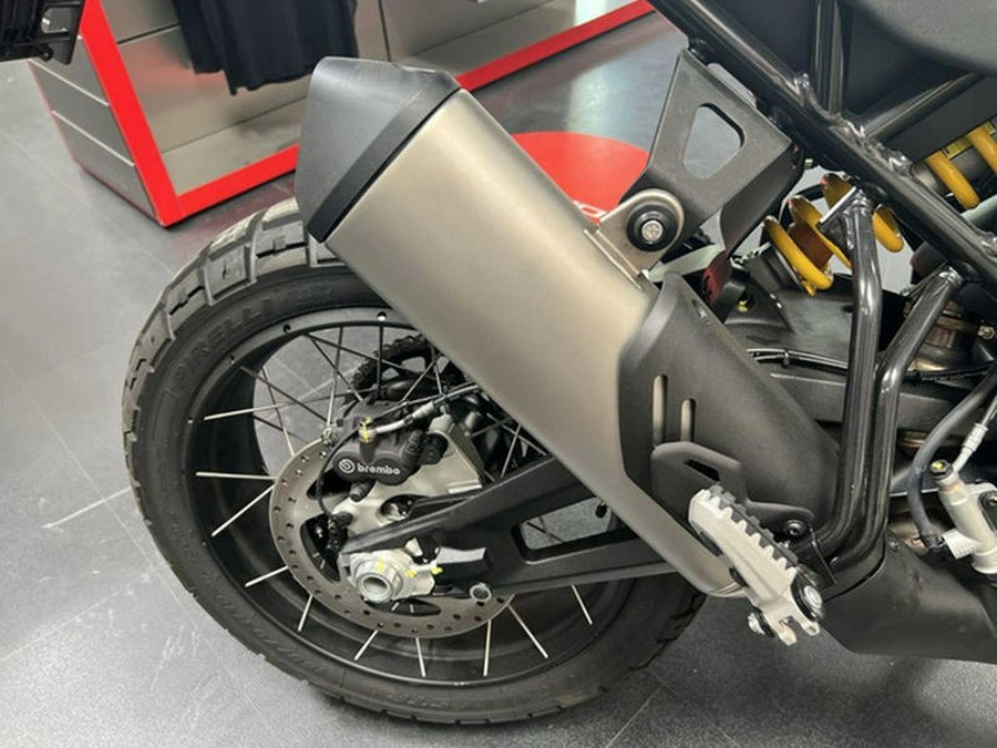 2023 Ducati DesertX Star White Silk