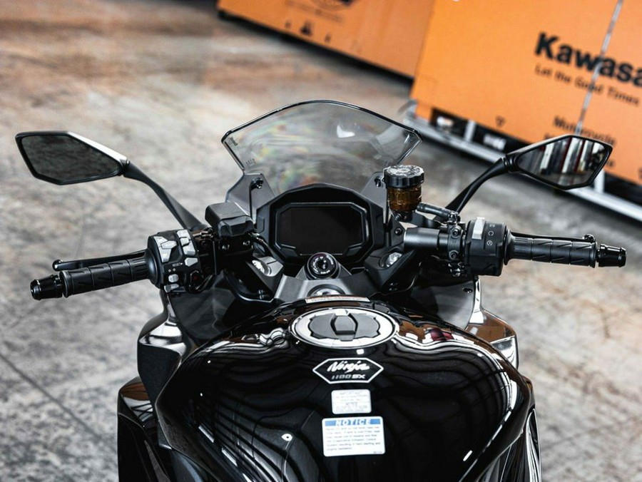 2025 Kawasaki Ninja® 1100SX ABS