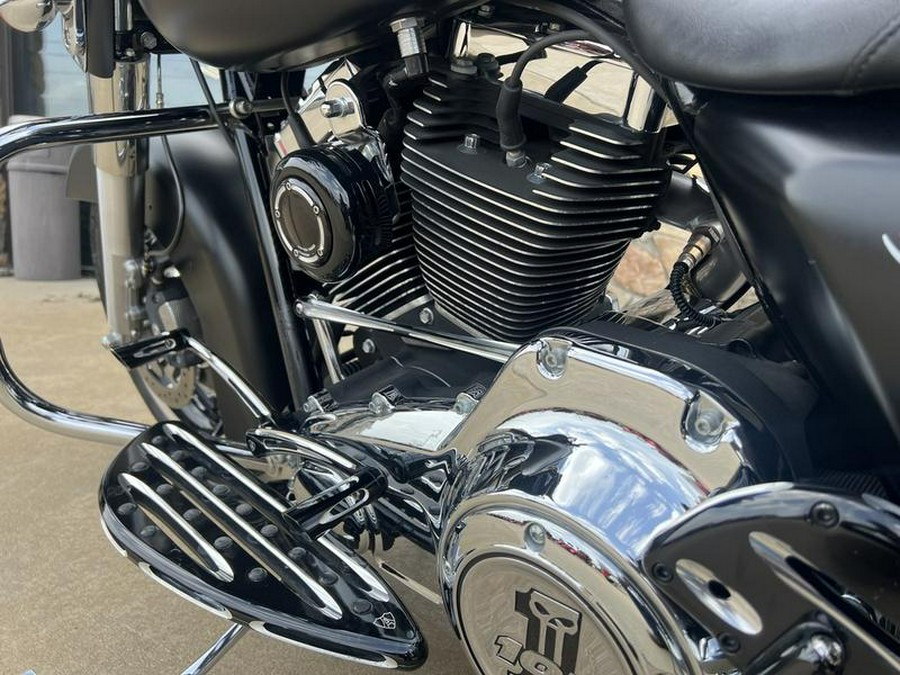2013 Harley-Davidson® FLHX - Street Glide®