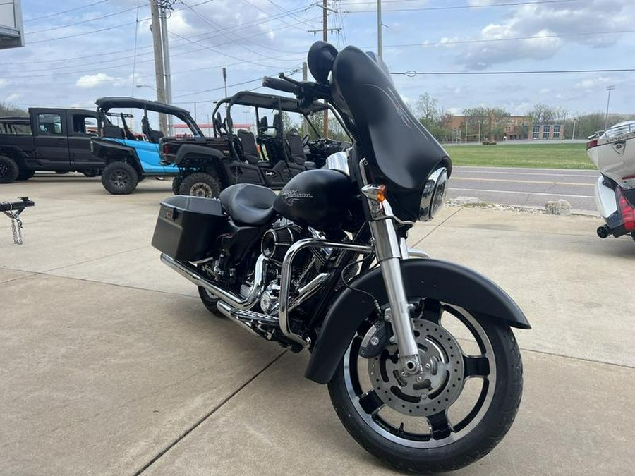 2013 Harley-Davidson® FLHX - Street Glide®