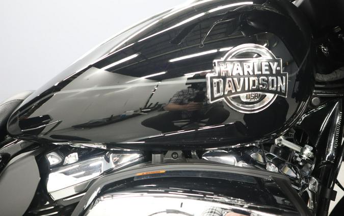 Used 2025 Harley-Davidson Street Glide Ultra FLHXU