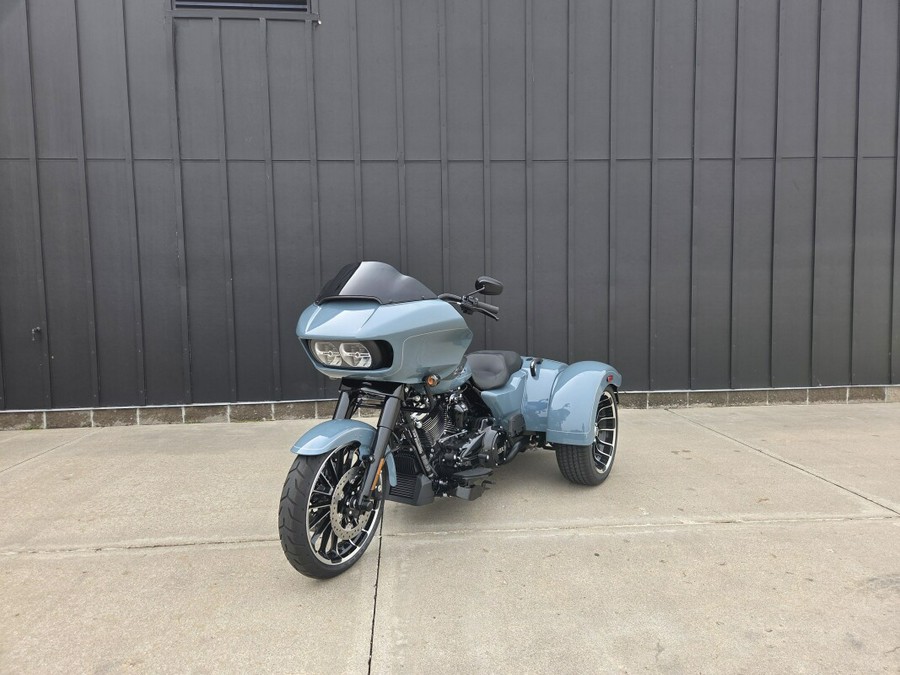 FLTRT 2024 Road Glide 3