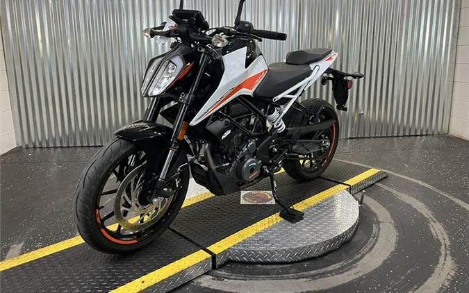 2022 KTM 390 Duke