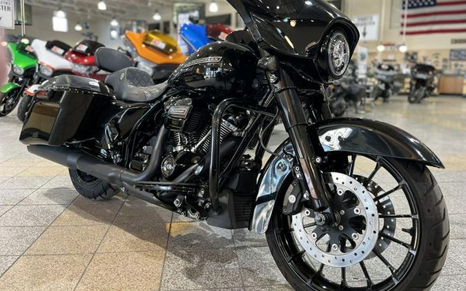 2018 Harley-Davidson FLHXS - Street Glide Special