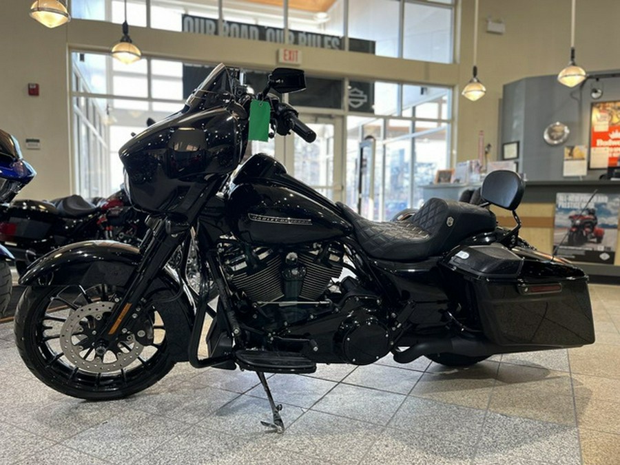 2018 Harley-Davidson FLHXS - Street Glide Special