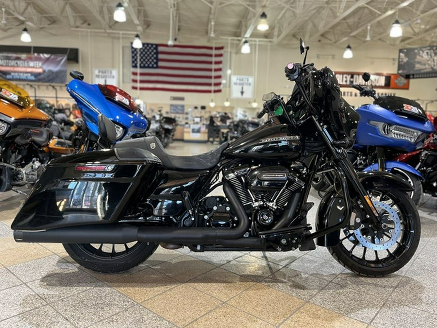 2018 Harley-Davidson FLHXS - Street Glide Special