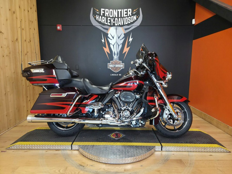 FLHTKSE 2017 CVO™ Limited