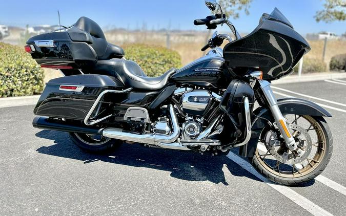 2017 Harley-Davidson® FLTRU - Road Glide® Ultra