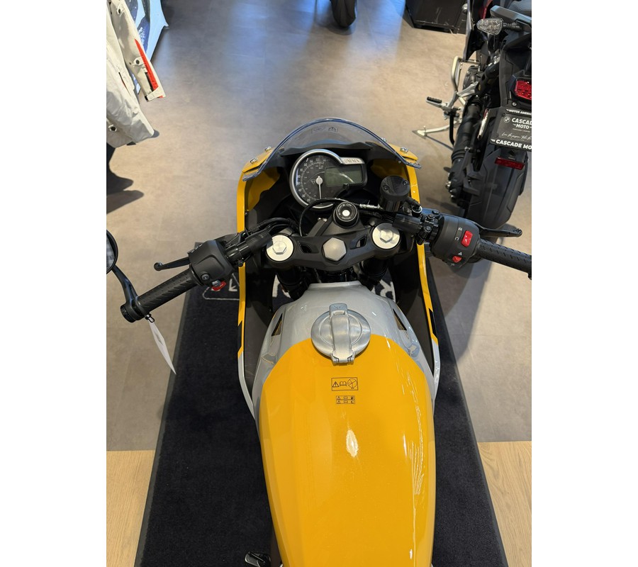 2026 Triumph Thruxton 400