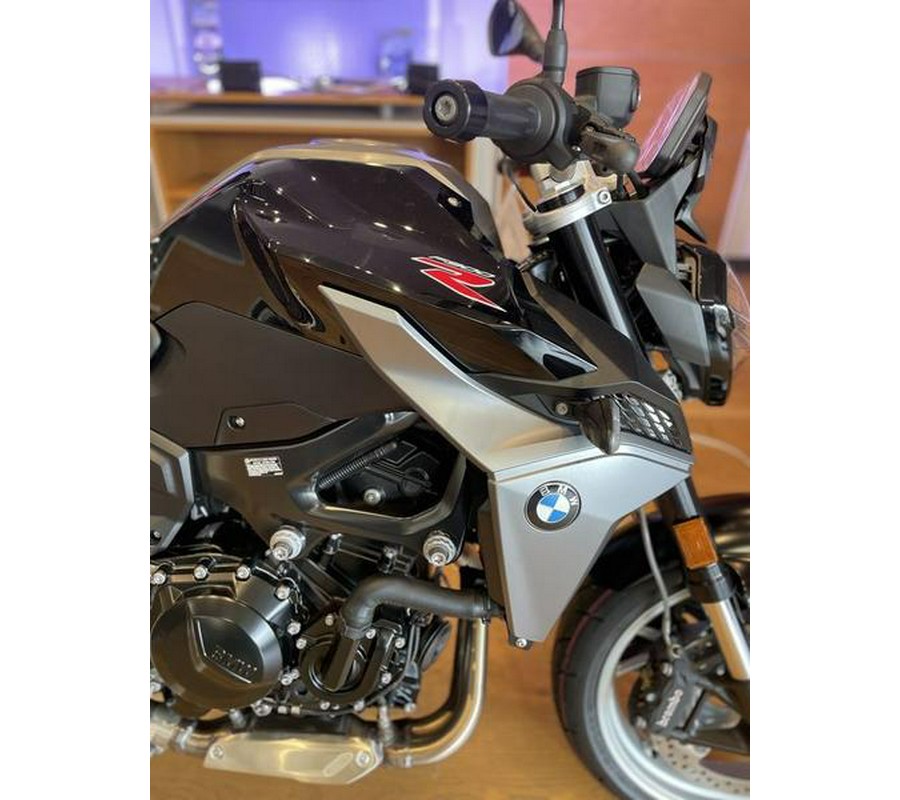 2023 BMW F 900 R Black Storm Metallic