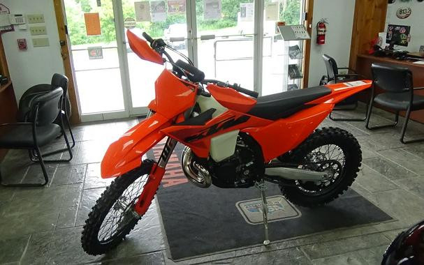 2025 KTM 300 XC