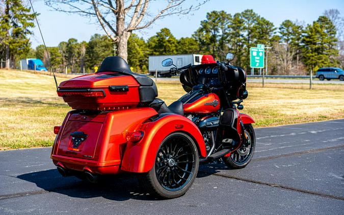 2025 Harley-Davidson® FLHTCUTG - Tri Glide® Ultra