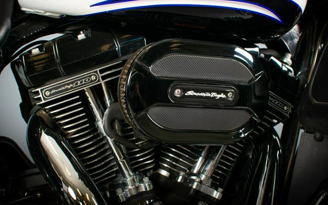 2016 Harley-Davidson CVO Street Glide FLHXSE
