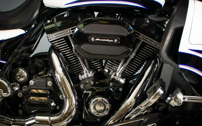 2016 Harley-Davidson CVO Street Glide FLHXSE