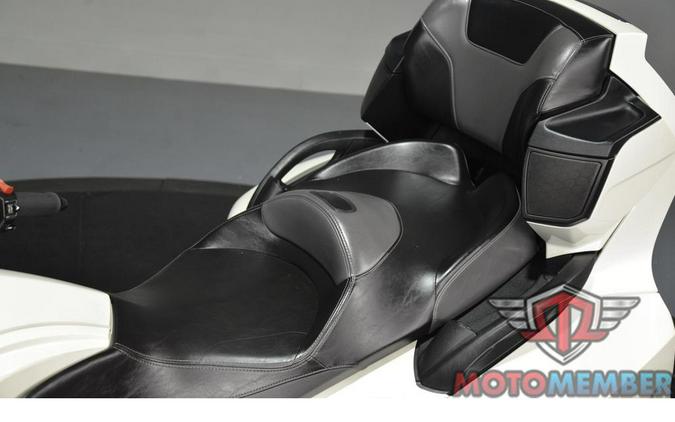 2014 Can-Am SPYDER RT S