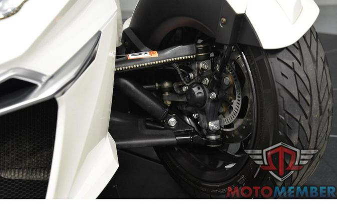 2014 Can-Am SPYDER RT S