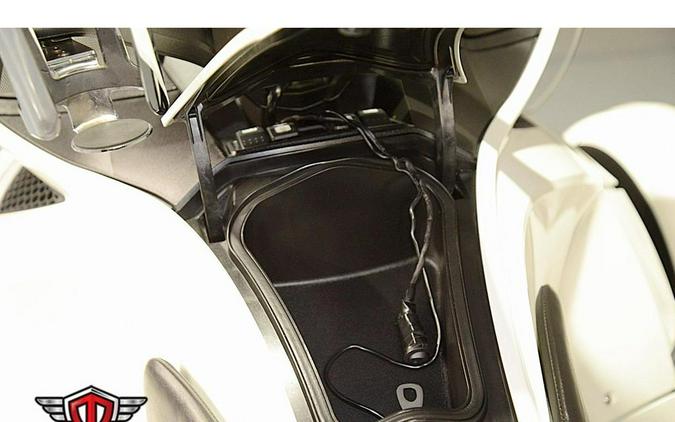 2014 Can-Am SPYDER RT S