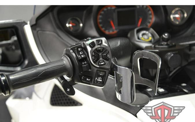 2014 Can-Am SPYDER RT S