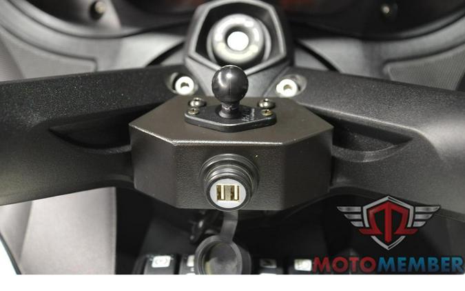 2014 Can-Am SPYDER RT S