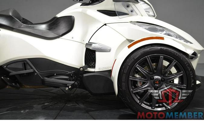 2014 Can-Am SPYDER RT S